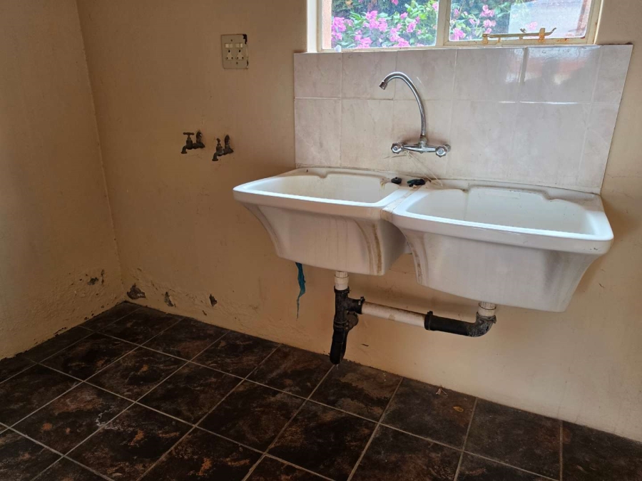 3 Bedroom Property for Sale in Rhodesdene Northern Cape
